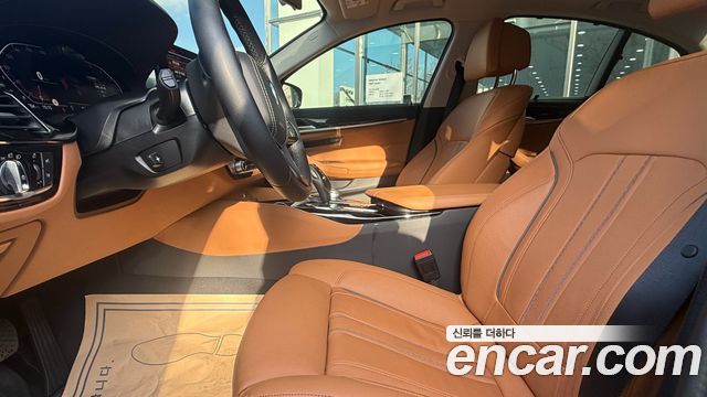 BMW 5-Series 520i Luxury