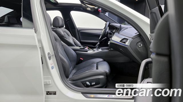 BMW 5-Series 530i xDrive M Sport Package
