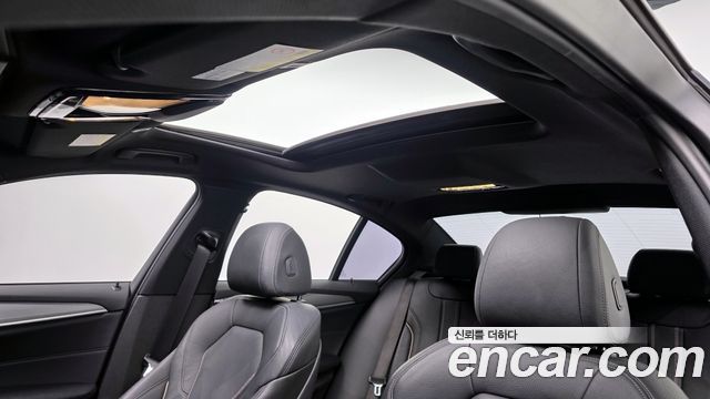 BMW 5-Series 530i xDrive M Sport Package