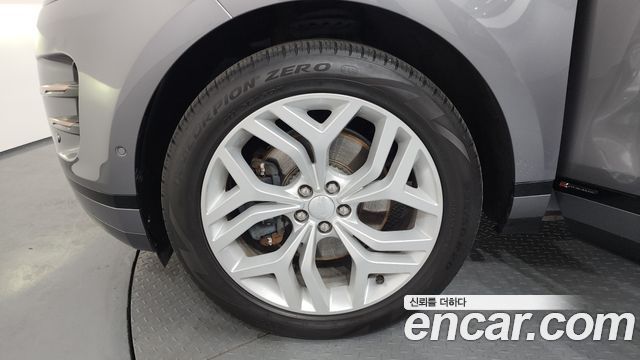 Land Rover Range Rover Evoque P250 R-Dynamic SE