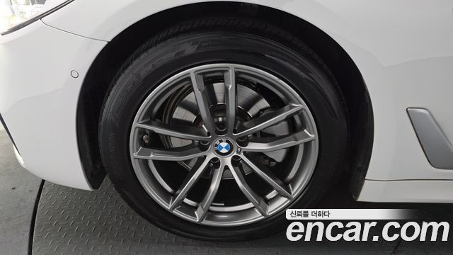 BMW 5-Series 520i M Sport