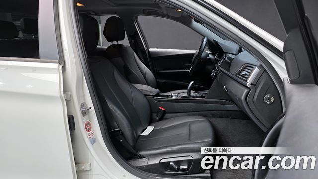 BMW 3-Series 320d