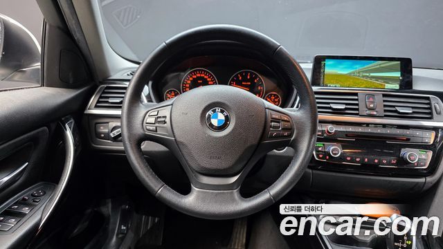 BMW 3-Series 320d