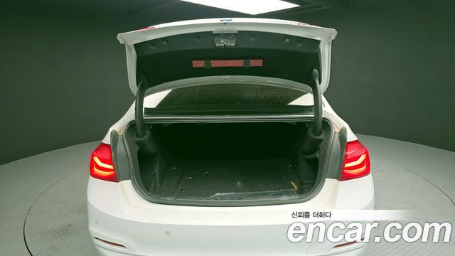 BMW 3-Series 320d