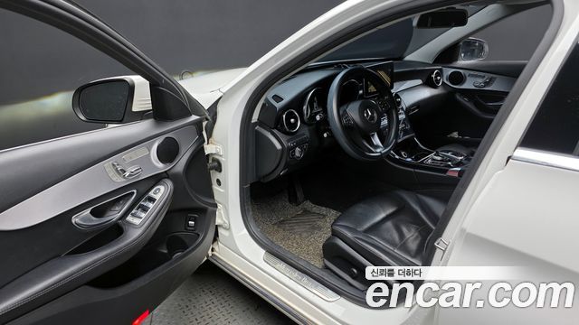 Mercedes-Benz C-Class C220 d Avantgarde
