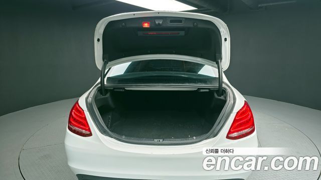 Mercedes-Benz C-Class C220 d Avantgarde