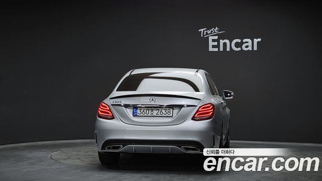 Mercedes-Benz C-Class C200 AMG Line