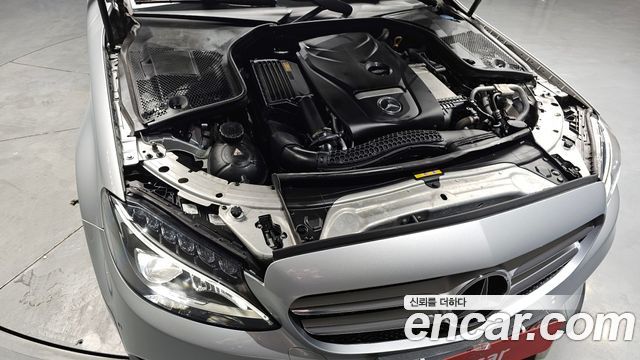 Mercedes-Benz C-Class C200 AMG Line