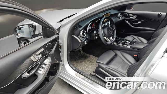 Mercedes-Benz C-Class C200 AMG Line