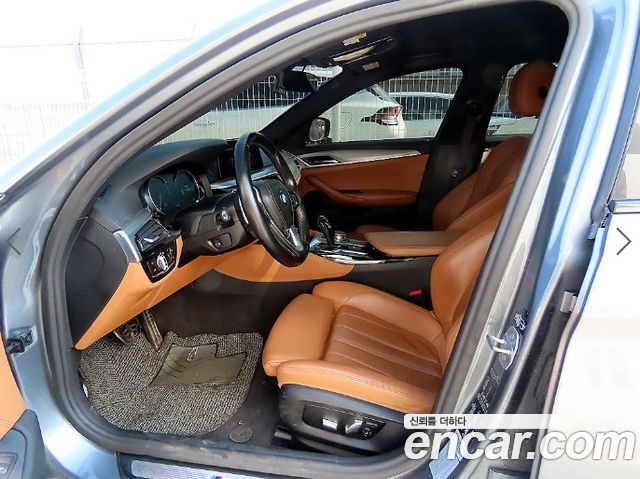BMW 5-Series 520d xDrive M Sport Package