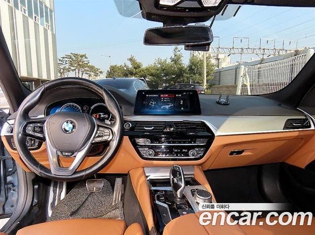 BMW 5-Series 520d xDrive M Sport Package