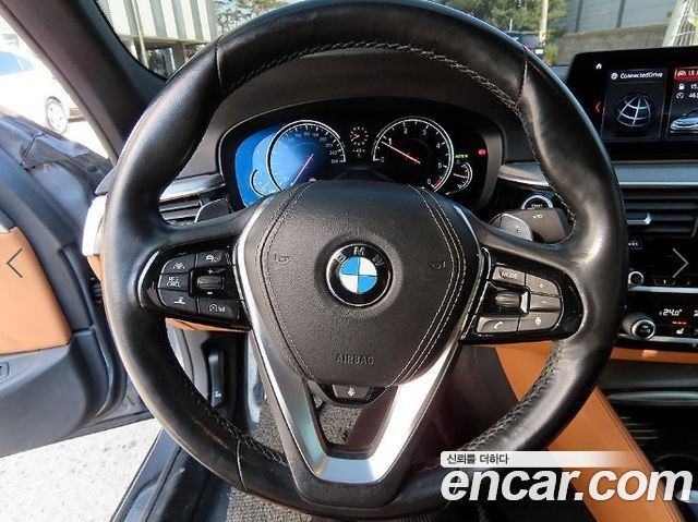BMW 5-Series 520d xDrive M Sport Package