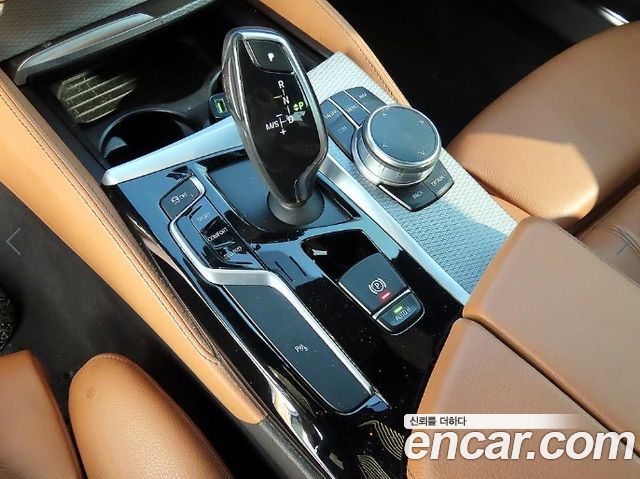 BMW 5-Series 520d xDrive M Sport Package