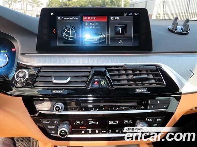 BMW 5-Series 520d xDrive M Sport Package