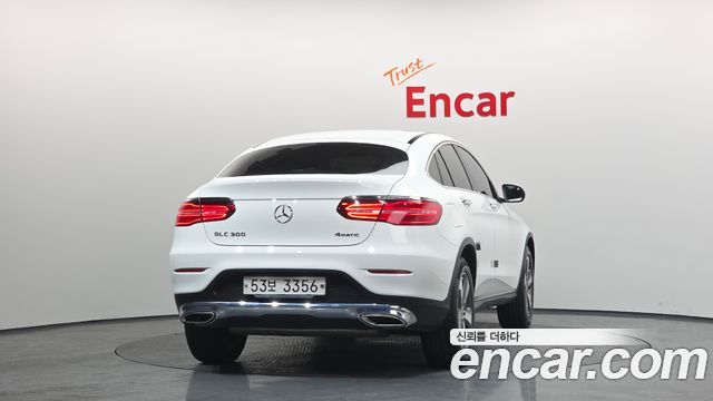 Mercedes-Benz GLC-Class GCL300 4MATIC Coupe