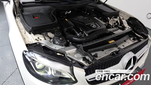 Mercedes-Benz GLC-Class GCL300 4MATIC Coupe