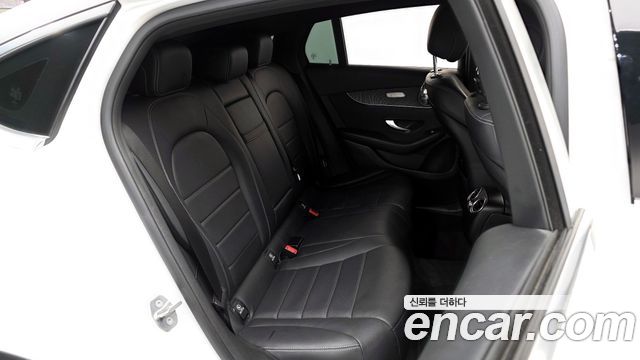 Mercedes-Benz GLC-Class GCL300 4MATIC Coupe