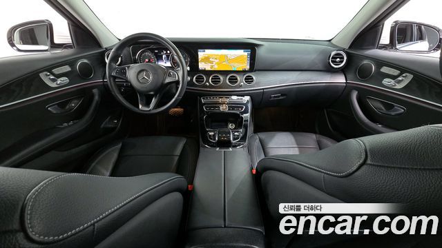 Mercedes-Benz E-Class E220d Avantgarde