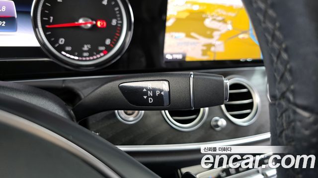 Mercedes-Benz E-Class E220d Avantgarde