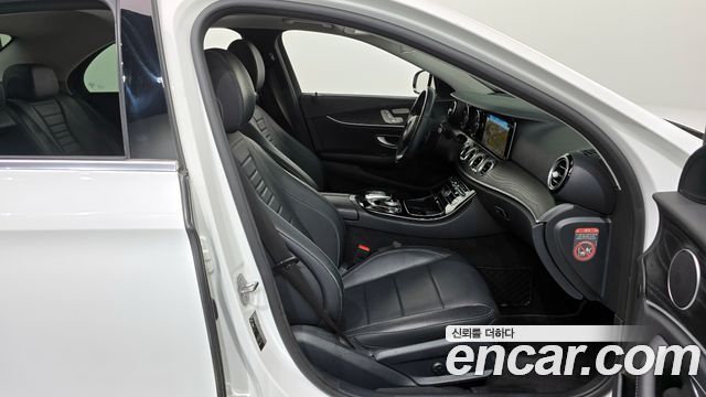 Mercedes-Benz E-Class E220d Avantgarde