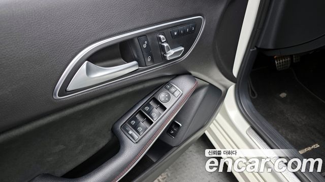 Mercedes-Benz CLA-Class CLA220 AMG Line