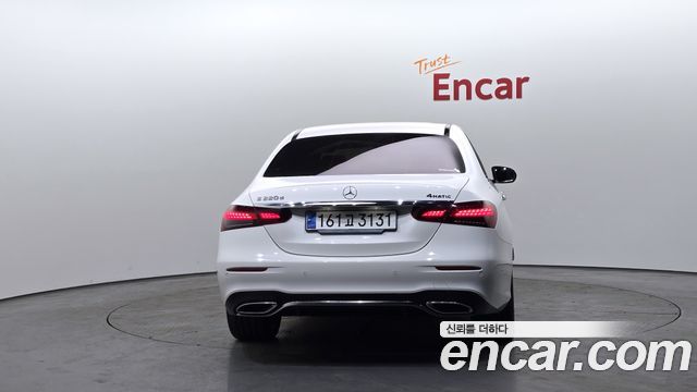 Mercedes-Benz E-Class E220d 4MATIC AMG Line
