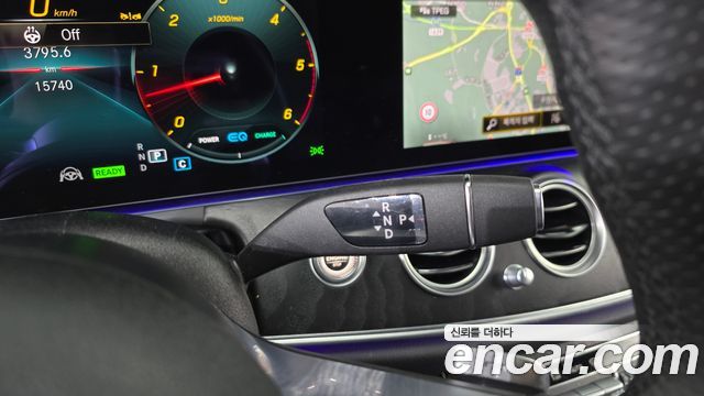 Mercedes-Benz E-Class E220d 4MATIC AMG Line