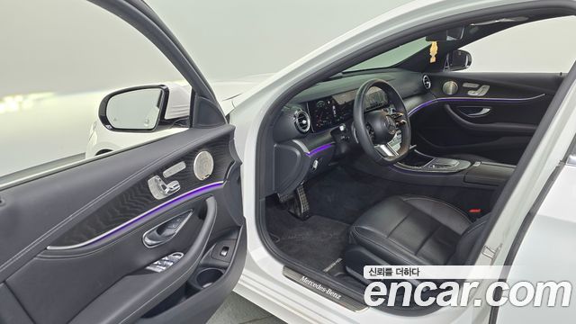 Mercedes-Benz E-Class E220d 4MATIC AMG Line