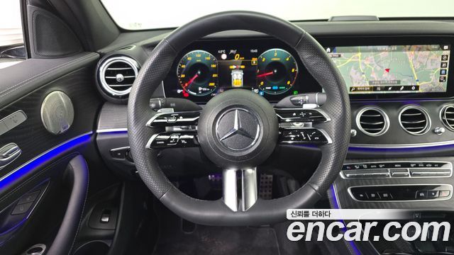 Mercedes-Benz E-Class E220d 4MATIC AMG Line