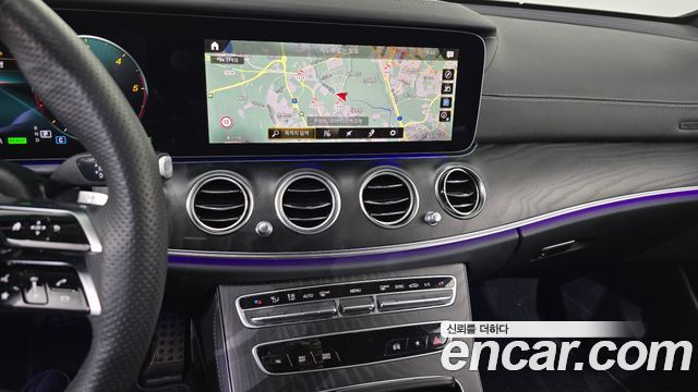 Mercedes-Benz E-Class E220d 4MATIC AMG Line
