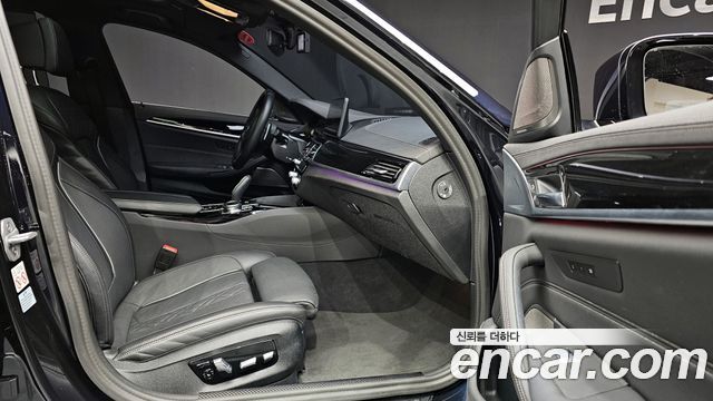 BMW 5-Series 530i M Sport Package