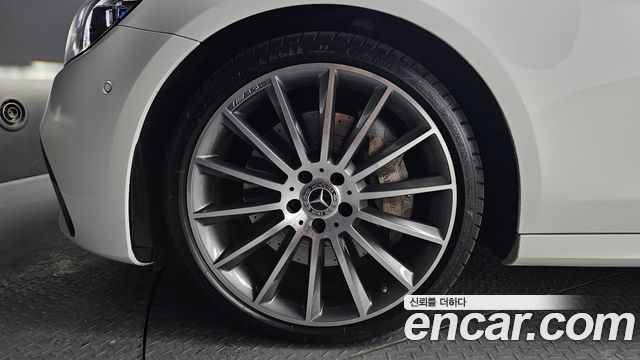 Mercedes-Benz E-Class E350 4MATIC AMG Line