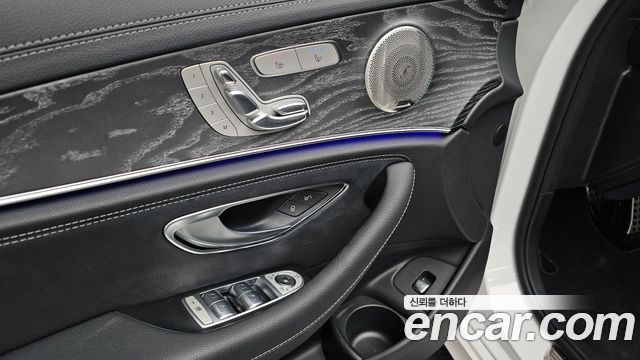 Mercedes-Benz E-Class E350 4MATIC AMG Line
