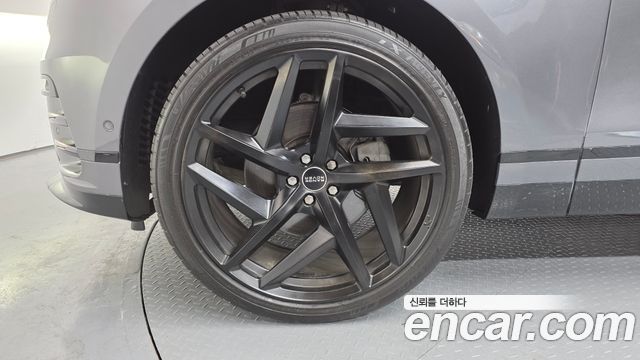 Land Rover Range Rover Velar 3.0 D300 R-Dynamic HSE