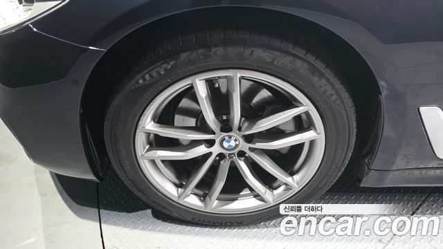 BMW 5-Series 520d M Sport Package Plus