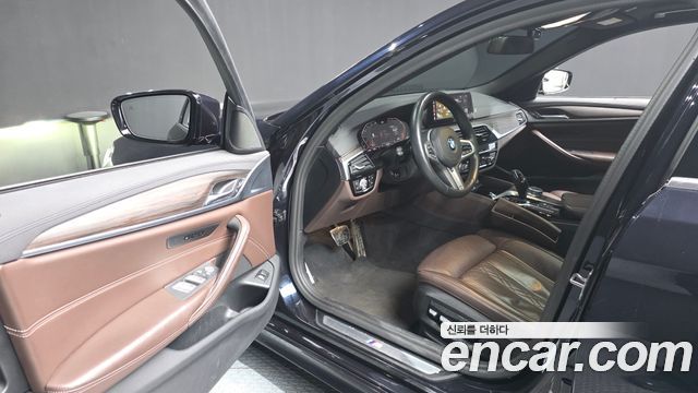 BMW 5-Series 520d M Sport Package Plus