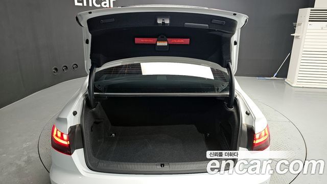 Audi A4 45 TFSI Quattro Premium