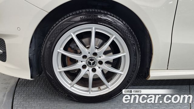 Mercedes-Benz B-Class B200 d