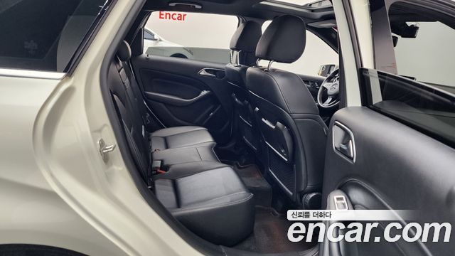 Mercedes-Benz B-Class B200 d