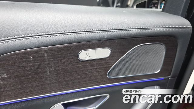 Mercedes-Benz GLE-Class GLE300d 4MATIC
