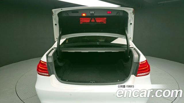 Mercedes-Benz E-Class E300 Elegance
