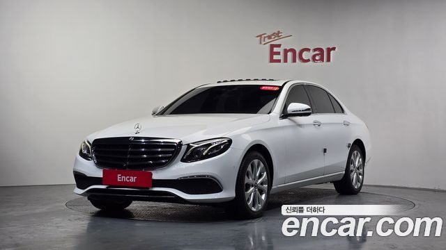 Mercedes-Benz E-Class E300 4MATIC Exclusive