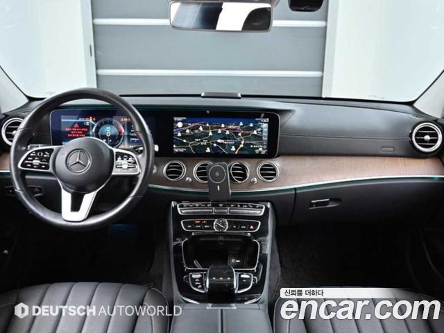 Mercedes-Benz E-Class E300e 4MATIC Exclusive