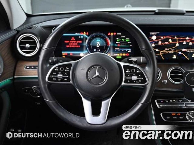 Mercedes-Benz E-Class E300e 4MATIC Exclusive