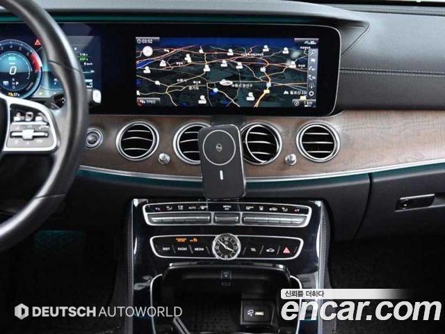 Mercedes-Benz E-Class E300e 4MATIC Exclusive