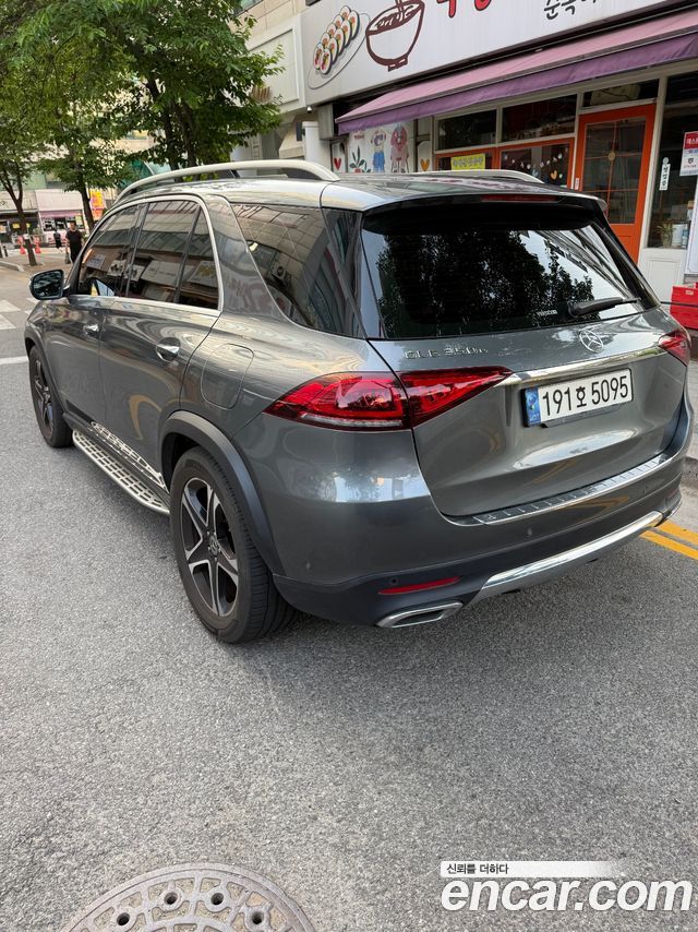 Mercedes-Benz GLE-Class GLE350e 4MATIC