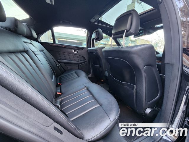 Mercedes-Benz E-Class E250 BlueTec 4MATIC AV