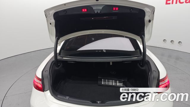 Mercedes-Benz E-Class E220d Coupe