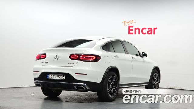 Mercedes-Benz GLC-Class GCL300 4MATIC Coupe