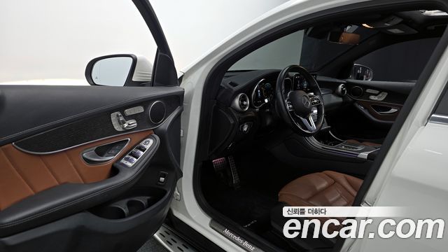 Mercedes-Benz GLC-Class GCL300 4MATIC Coupe